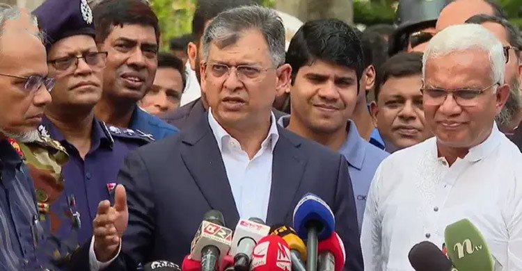 চাঁদাবাজদের সঙ্গে জড়িত পুলিশ সদস্যদেরও তালিকা হচ্ছে: স্বরাষ্ট্রমন্ত্রী